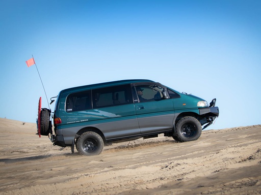 mitsubishi_l400_delica_series_2_low_profile_rear_bumper_kit_3