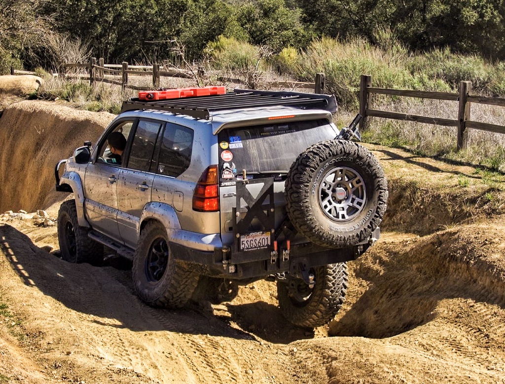 gx470_/_land_cruiser_prado_120_low_profile_rear_bumper_kit_16
