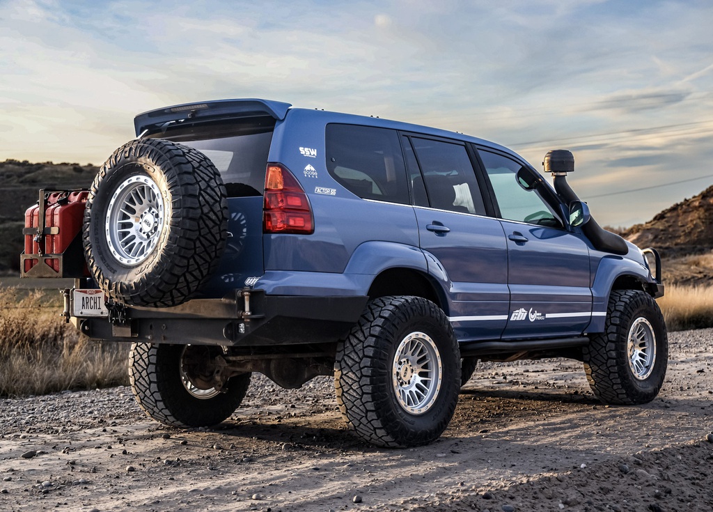 GX470 / Land Cruiser Prado 120 Low Profile Rear Bumper Kit